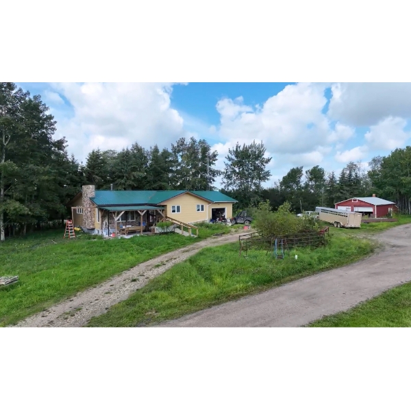 1/4 Section complete with yard site & All buildings