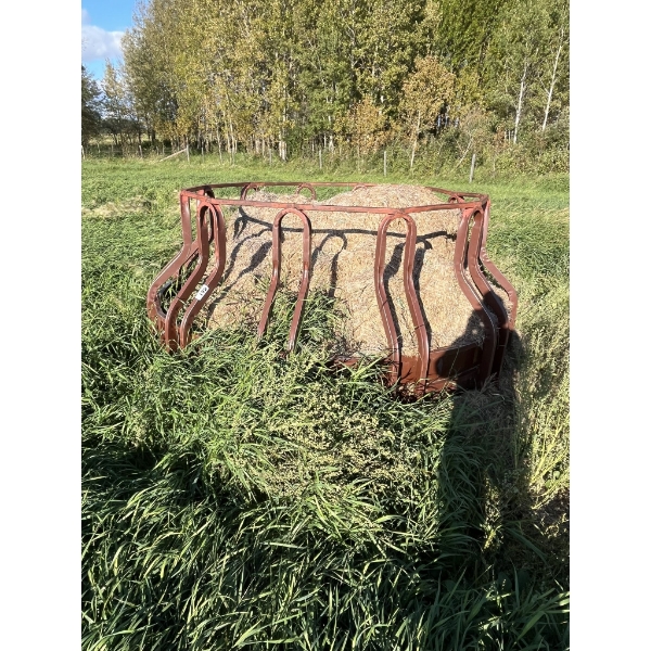 HiQual Round Bale Feeder