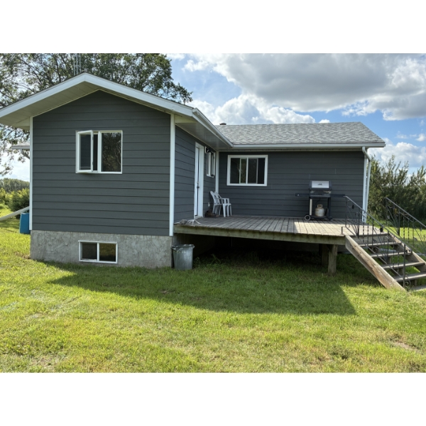1/2 Section of Farmland plus Yard Site complete with House & out Buildings.