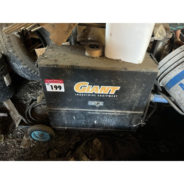 250 Mig Welder (Giant Industrial Equipment)