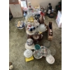 Image 5 : coffee table &dishes