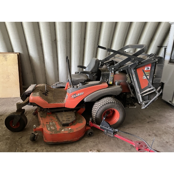 Kubota ZD331 72" commercial deck with bagger