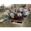 Image 2 : coffee table &dishes