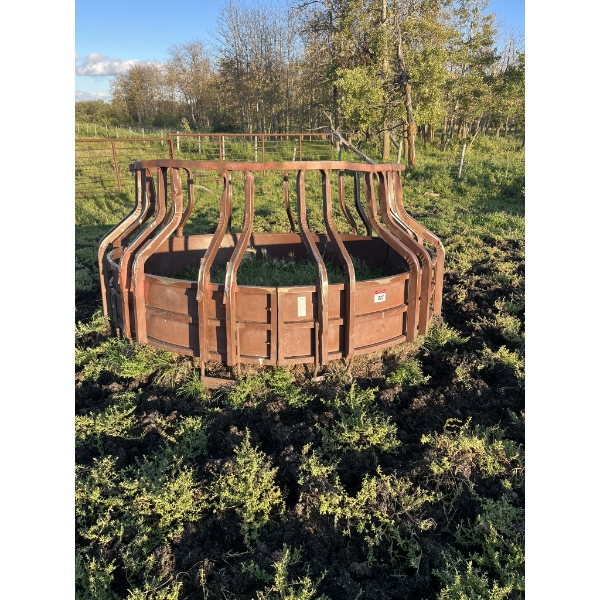 HiQual Bale Feeder