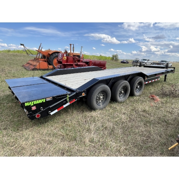 2023 24ft Lode & Trail Bumper Trailer