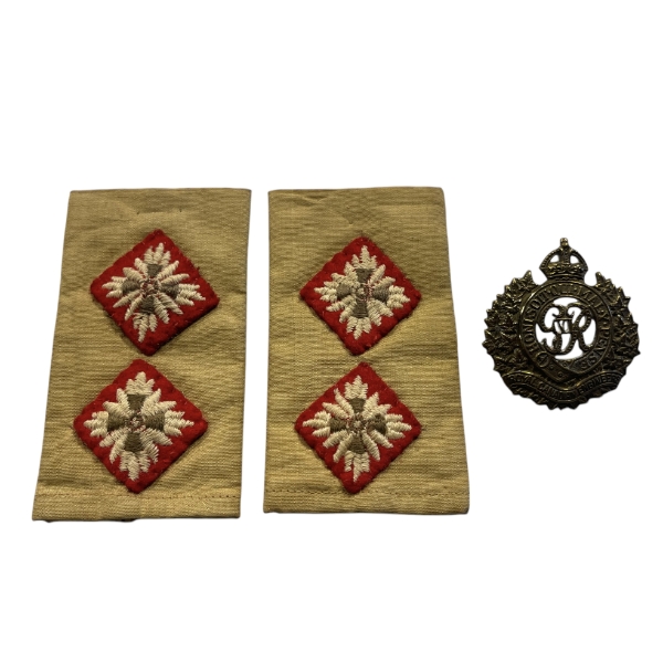 WW2 era LT Rank Insignia & Royal Canadian Engineers Cap Badge Lot