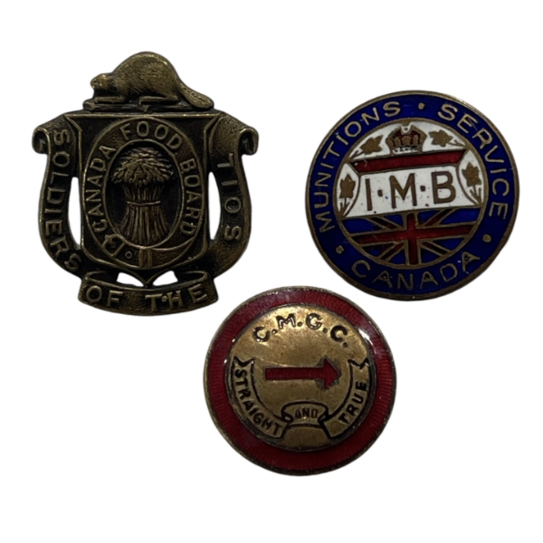 Lot of WW1 & WW2 Service Pins