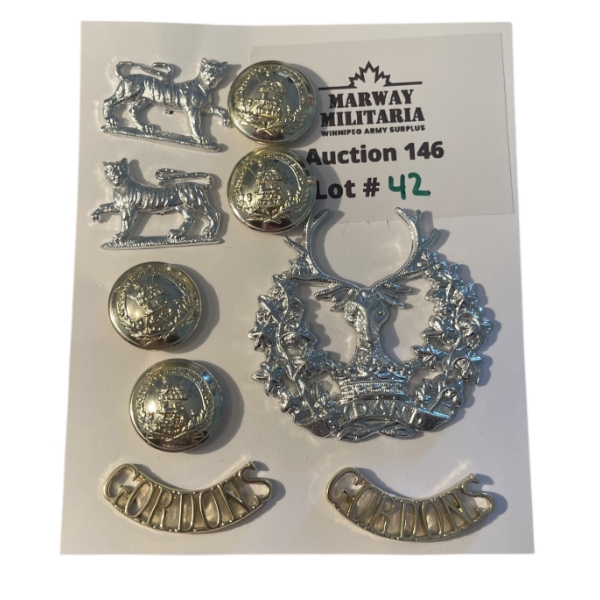 British Gordon Highlanders Cap, Collar, Shoulder Title & Uniform Button Badge Lot