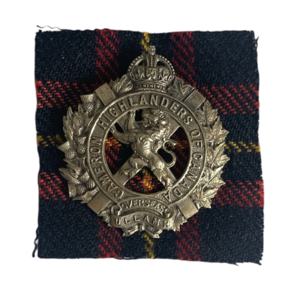 WW1 CEF Canadian 43rd Battalion Cap Badge - no number Overseas Banner