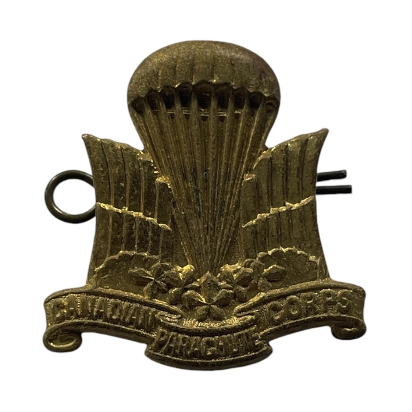 WW2 Canadian Parachute Corps Cap Badge. 