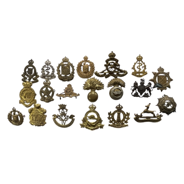 Bag of WW2era Canadian Army Hat Badges