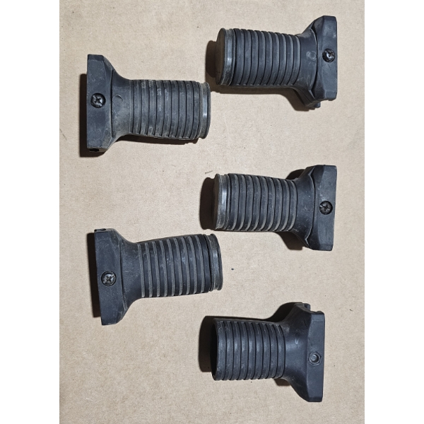 5 Pack of Vertical Grips 