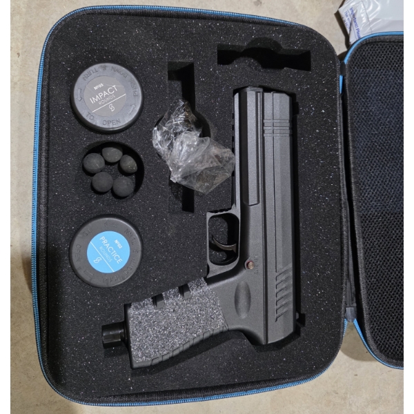 Salt Gun With Broken Mag Catch (Includes Spare Parts)