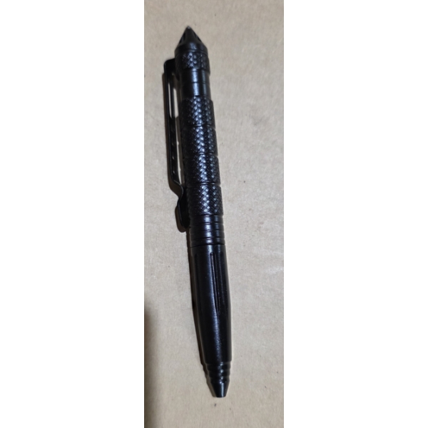 TACTICAL PEN WITH WINDOW BREAKER TIP 