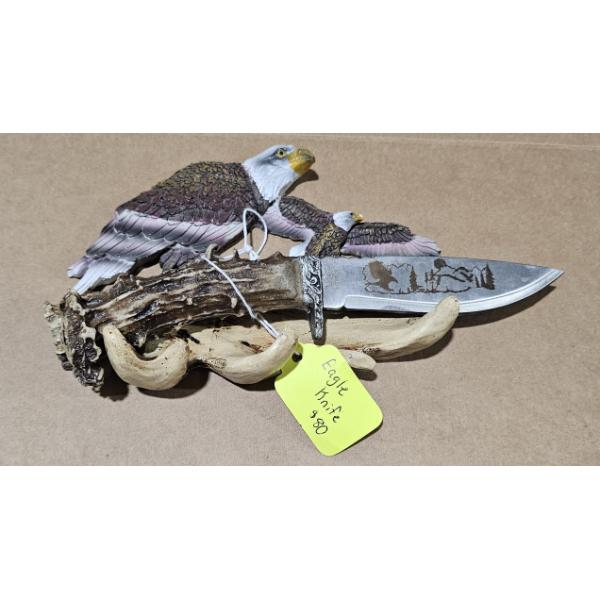 Horn Handle Knife With Eagle Wall Holder