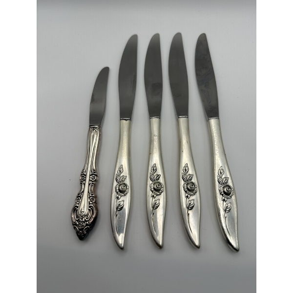 Oneida Heirloom Sterling Silver Handle Knives - 292.6 Grams
