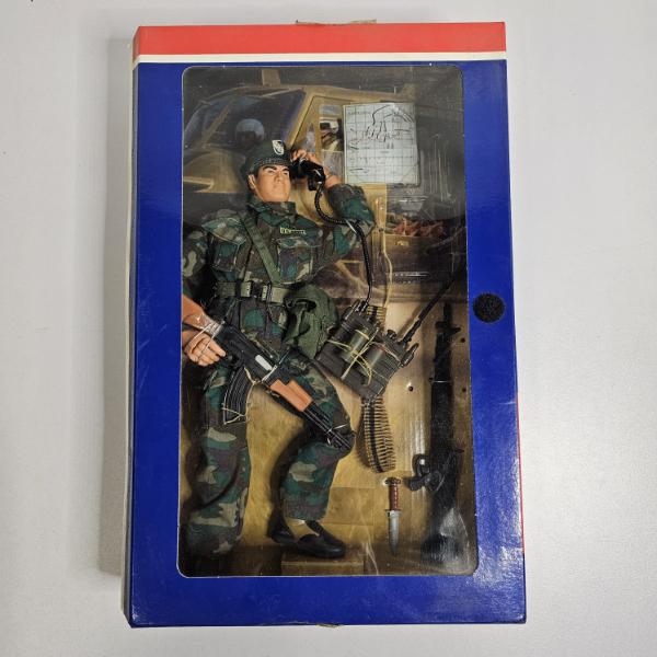 2001 Hasbro G.I. Joe Classic Collection Medal Of Honor Recipient Roy P. Benavidez 12" Action Figure