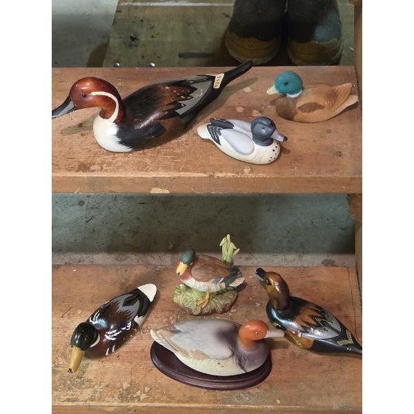 Louisville Home Pickup - Wooden & Ceramic Collectible Carved Ducks - Nice Lot - See Pics