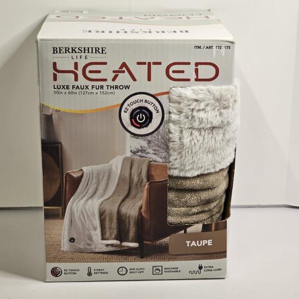 NEW IN BOX!!! Berkshire Life Heated Luxe Faux Fur Throw - Taupe (50x60")
