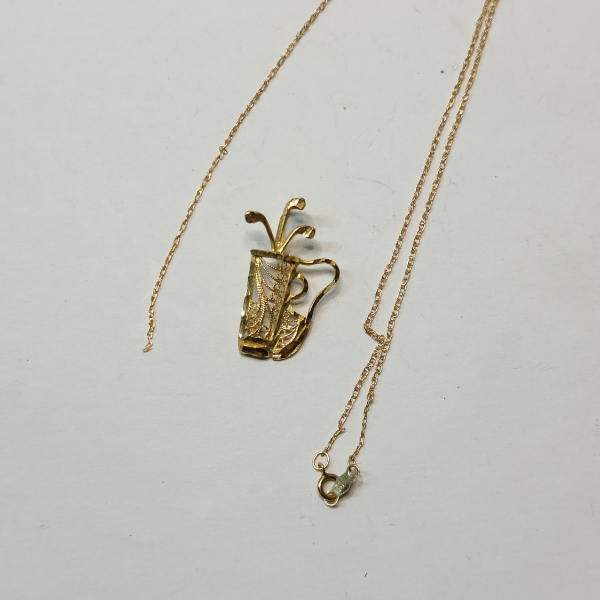 14K Yellow Gold Golf Bag Pendant and Broken Necklace - TW: 2.1g