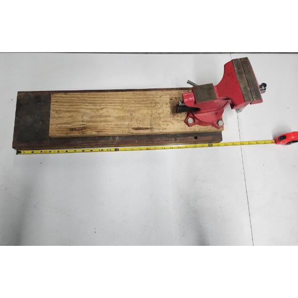 4-1/2 Swivel Bench Vise Mounted on Workbench 