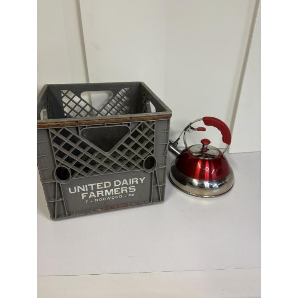 Red Member's Mark Tea Kettle 2.7 Qt - Stainless Steel - United Dairy Farmers Crate