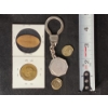Image 6 : Lot of Assorted Coins & Tokens Ft. Replica Ancients, Keychain & World's Fair Flat Penny