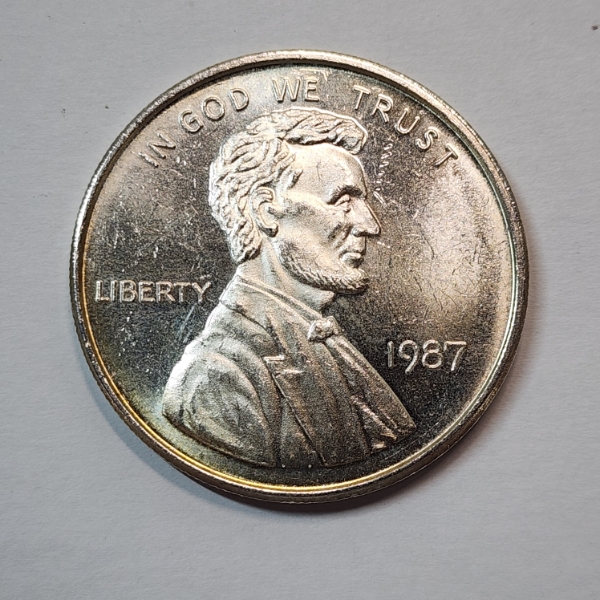 Lincoln Wheat Cent Design One Troy Ounce .999 Fine Silver Round
