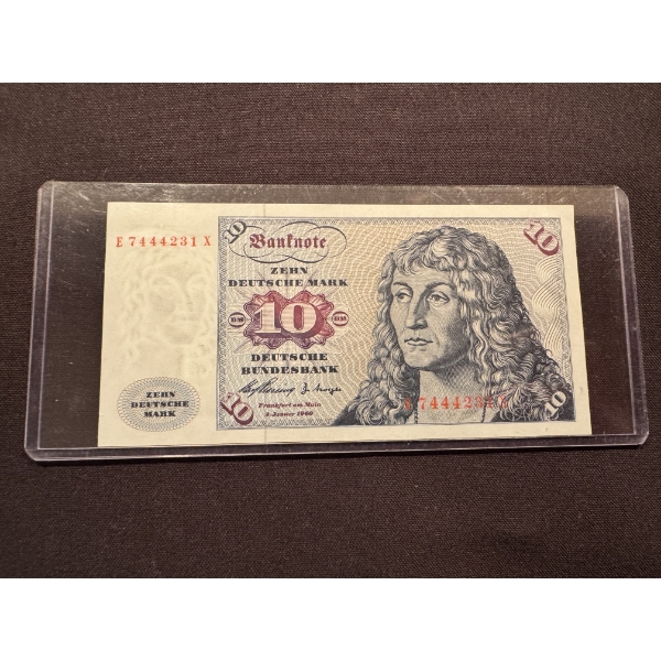 Exceptional 1960 German 10 Marks Bank Note In Protective Holder - Mint Condition
