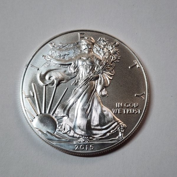 2015 American Silver Eagle $1 - 1 Troy Ounce .999 Fine Silver - Mint Condition!