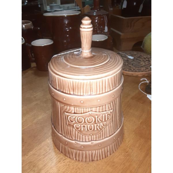 Vintage "Cookie Churn" Porcelain Glaze Cookie Jar 10 Inch Overall McCoy