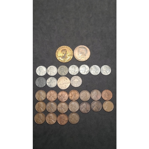 Assorted US Coins/Token Including Kennedy Half Dollar, Steel Wheat Pennies & More - Face Value: 0.87