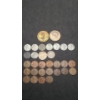 Image 1 : Assorted US Coins/Token Including Kennedy Half Dollar, Steel Wheat Pennies & More - Face Value: 0.87