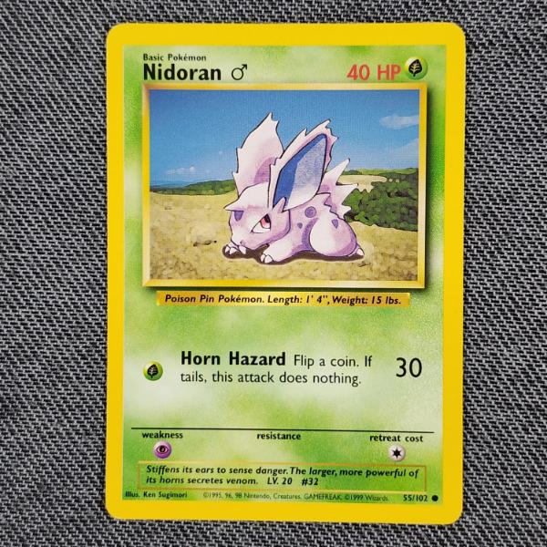 Nidoran 55/102 Vintage Base Set Pokemon Trading Card in Near Mint Condition!
