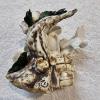 Image 2 : Capodimonte Napoleon Porcelain Figurine with Two Small White Doves Perched on a Textured Stone Wall