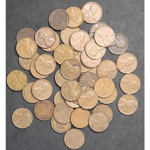 Assorted 1940's & 1950's Copper Lincoln Wheat Cents With Some 1960's Lincoln Cents - FV: $0.47