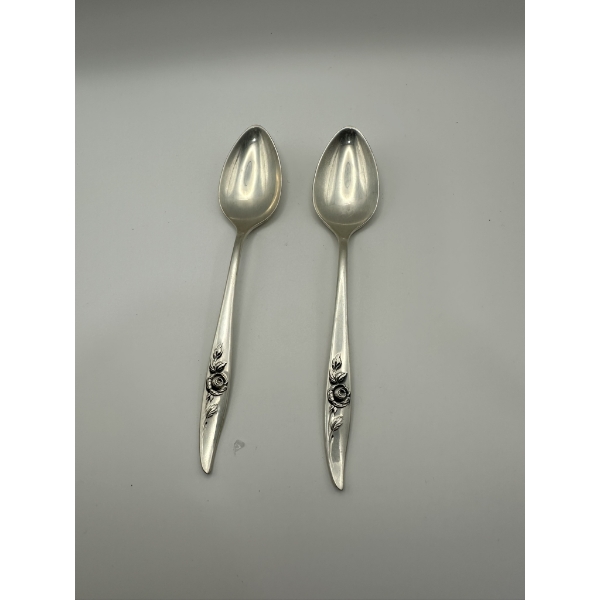 Oneida Heirloom Sterling Silver Spoons - 61.8 Grams