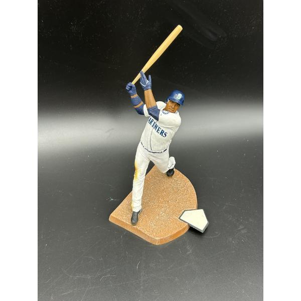 Ken Griffey Jr. Baseball Figurine - Mariners #24 - ~7 inches (9 with bat)