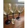 Image 8 : 3 wine Glasses & Family Guy Shot Glass