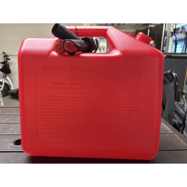 New - Press N Pour 5 Gallon Gas Can 