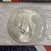 Image 4 : 1976 UNC Silver U.S. Bicentennial 3 Coin Set in Original Packaging