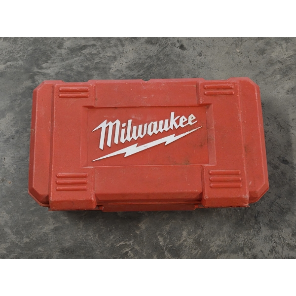 Great Condition Milwaukee 1/2'' Right Angle Drill