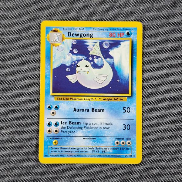 Dewgong 25/102 Uncommon Vintage Base Set Pokemon Trading Card in Near Mint Condition!