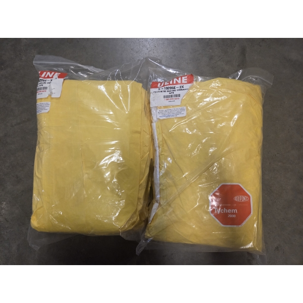 New Uline Disposable Coverall 4 Packs, XL And 2x