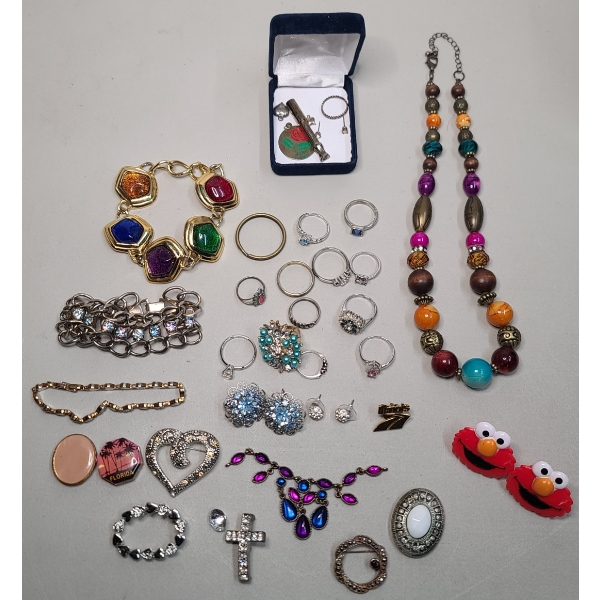 Lot Of Assorted Fashion Jewelry Rings, Necklace & More