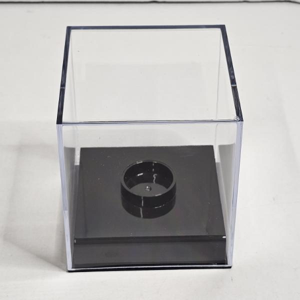 UNUSED!!! CRYSTAL CLEAR!!! Acrylic Cube Baseball Display Case With Black Base