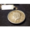 Image 3 : 1964 Kennedy 90% Silver Half Dollar on John F. Kennedy Keychain Clasp