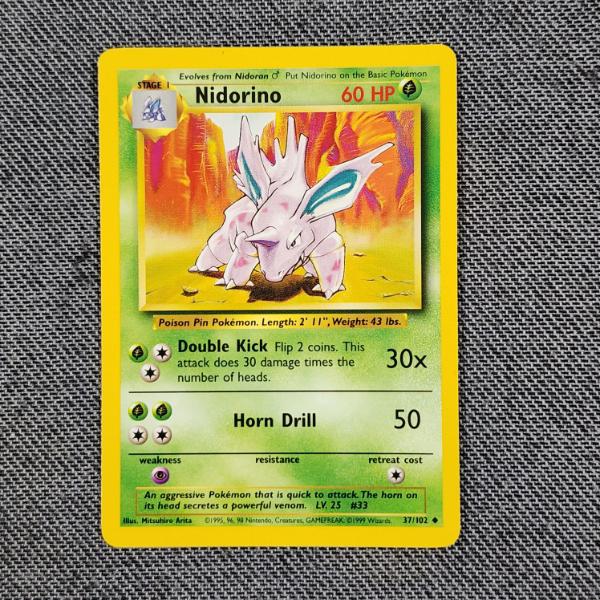 Nidorino 37/102 Uncommon Vintage Base Set Pokemon Trading Card in Near Mint Condition!