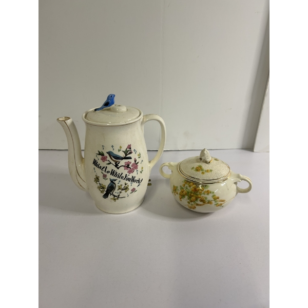 Beautiful Taylor Smith & Taylor Sugar Bowl 1940's with an orange snowball flower pattern & Vintage 