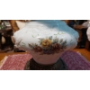 Image 4 : Antique GWTW Parlor Lamp - Electrified - Hand Painted Milk Glass High Relief Embossed Globes